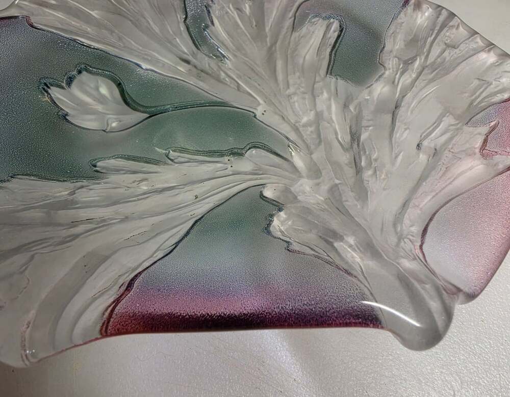 Savoir Vivre Artesia Nouveau Iridescent Pink Green Floral Art Glass Dish Germany